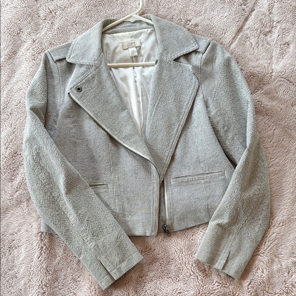 Women's Gray Jacket